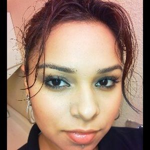 Meet your Posher, Veronica